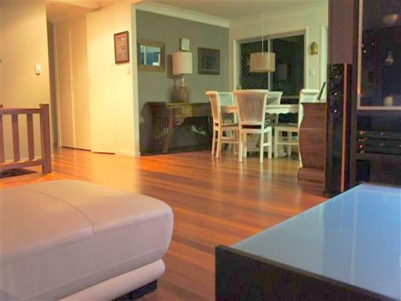 9 Chambers Lane, Currumbin QLD 4223