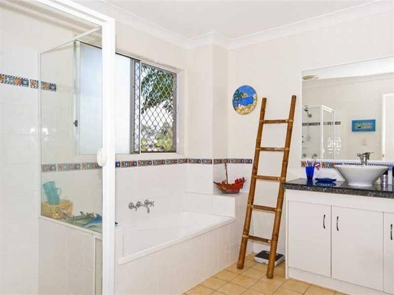 16 Castle Court, Tugun QLD 4224