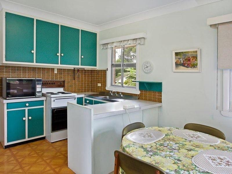 6 Winders Avenue, Tugun QLD 4224