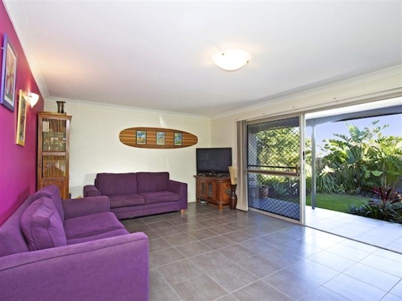 353 Adina Avenue, Bilinga QLD 4225