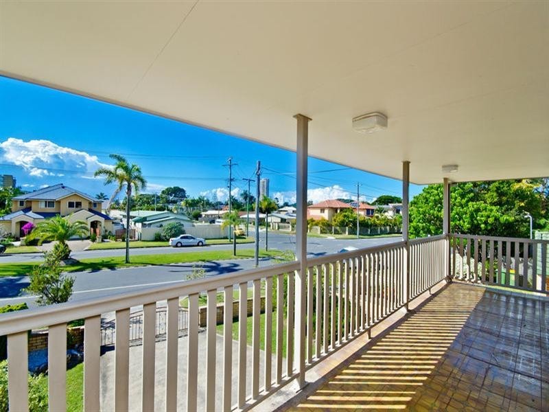 40 Philippine Parade, Palm Beach QLD 4221