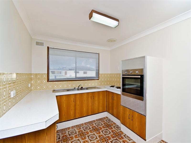 40 Philippine Parade, Palm Beach QLD 4221