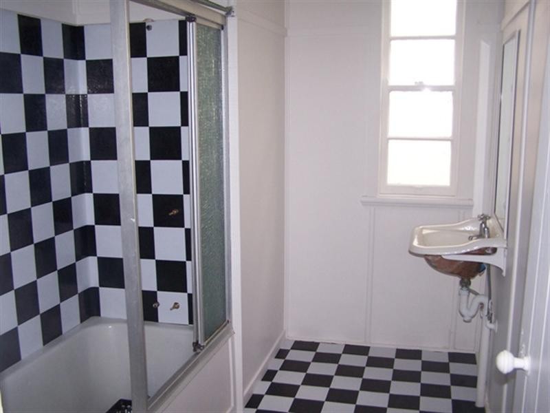 23 Dutton Street, Coolangatta QLD 4225