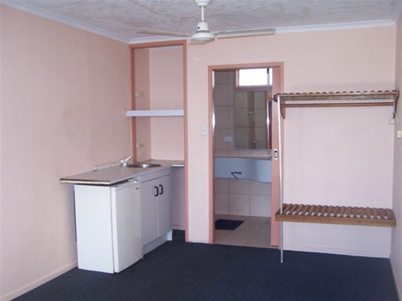 2/222 Pacific Parade, Bilinga QLD 4225