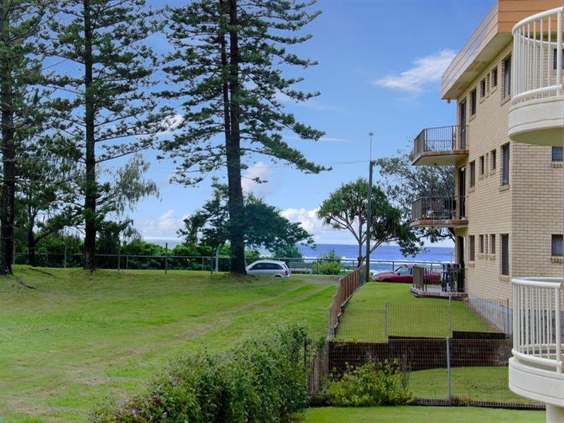 1/153 Golden Four Drive, Bilinga QLD 4225