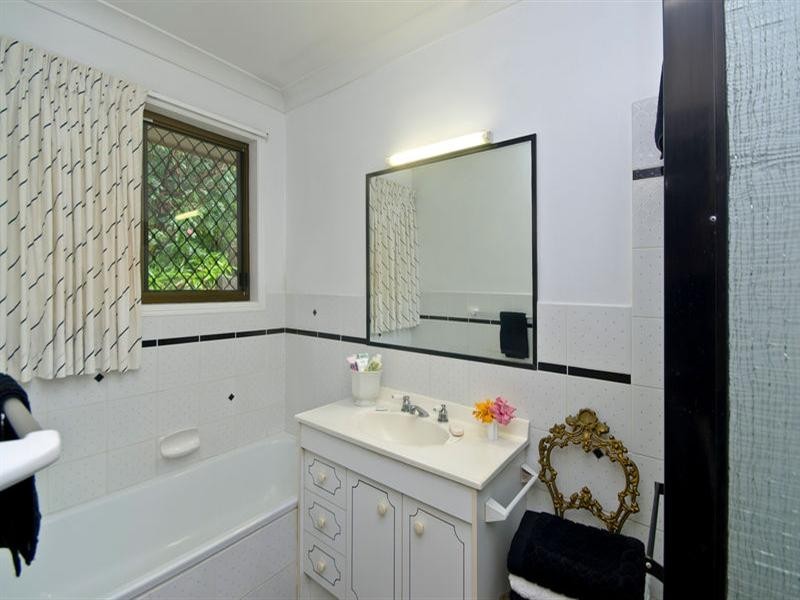 5 Cabarita Court, Tugun QLD 4224