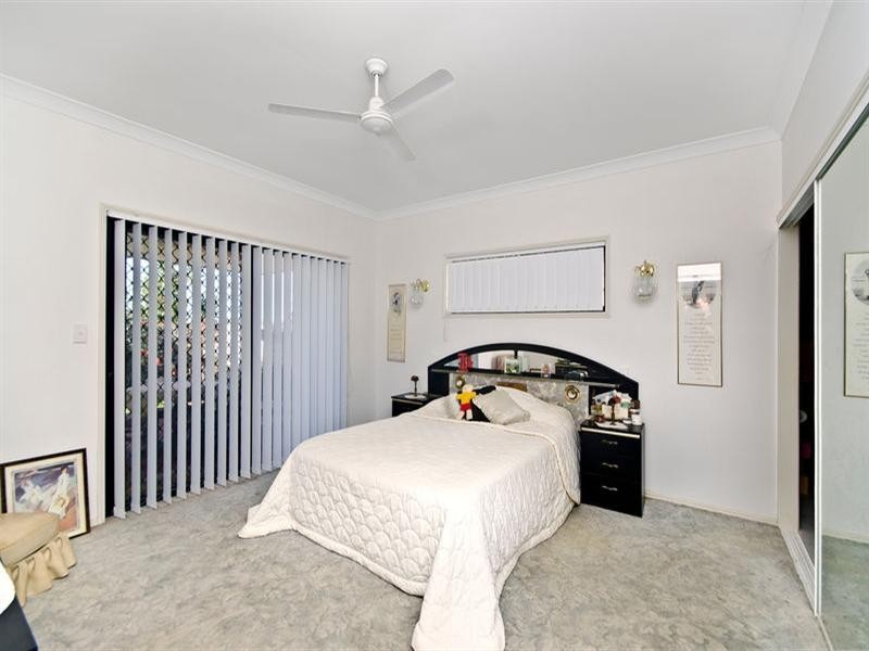72 Lochlomond Drive, Banora Point NSW 2486