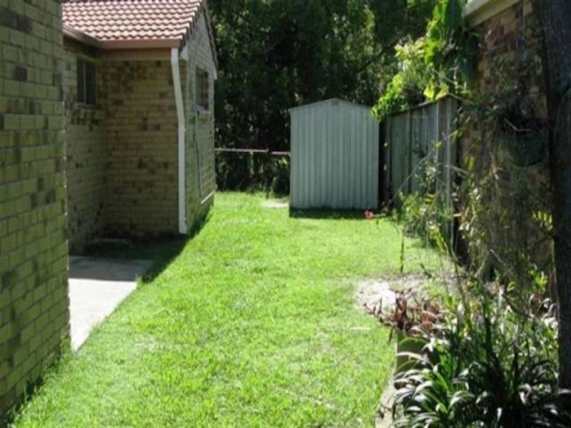 25 Cosmos Street, Elanora QLD 4221