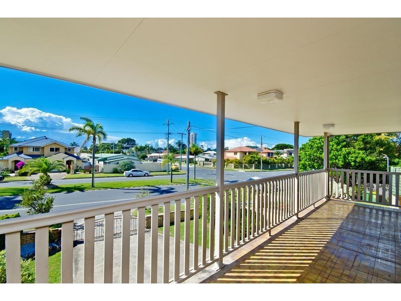 40 Philippine Parade, Palm Beach QLD 4221
