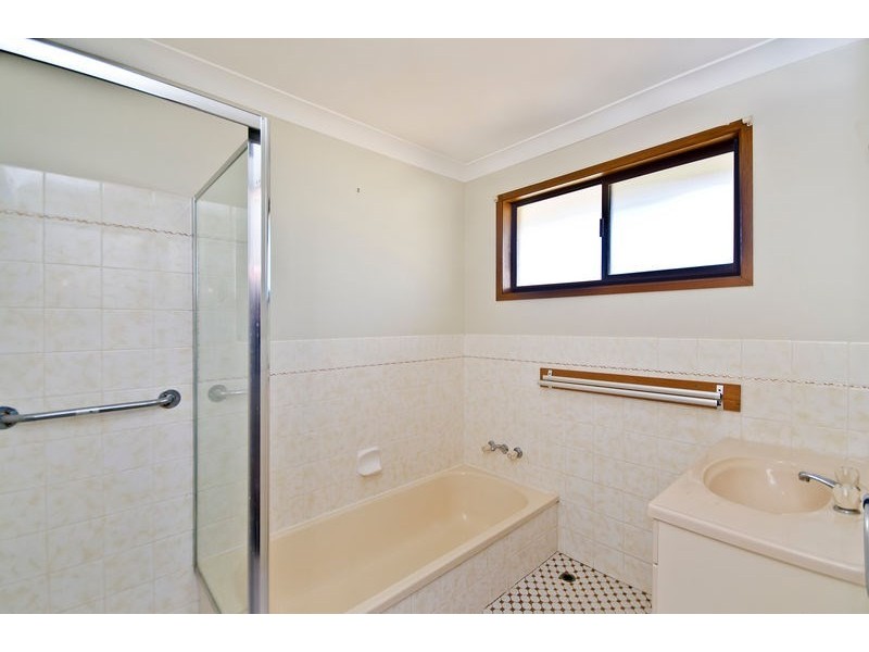 40 Philippine Parade, Palm Beach QLD 4221