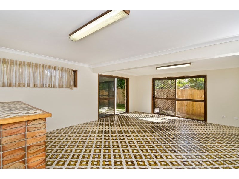 40 Philippine Parade, Palm Beach QLD 4221