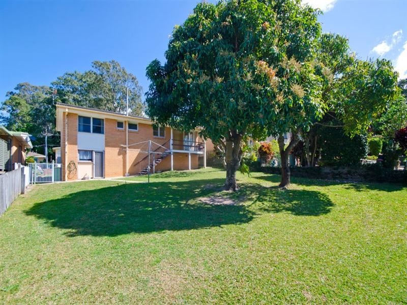 9 Nangana Street, Tugun QLD 4224