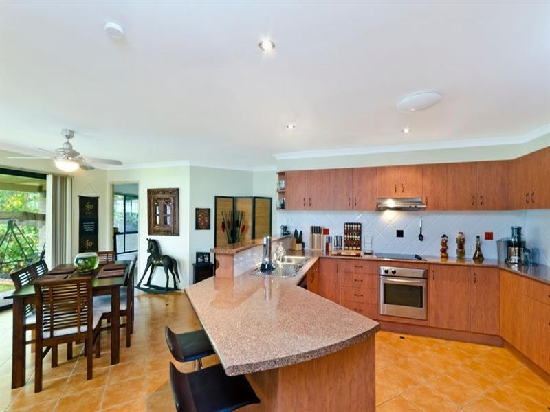 42 Baekea Drive, Elanora QLD 4221