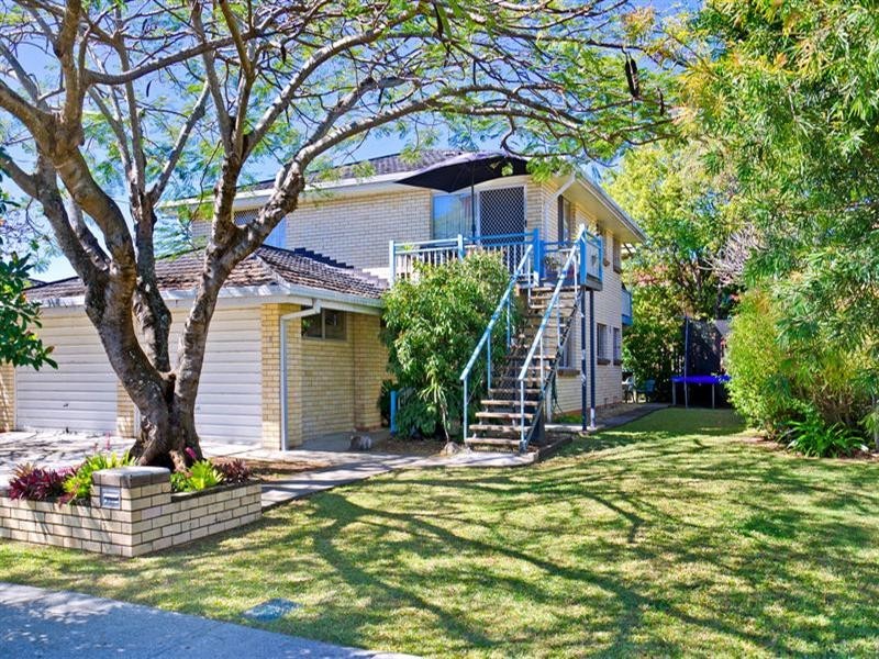 2/8 Kallara Street, Tugun QLD 4224