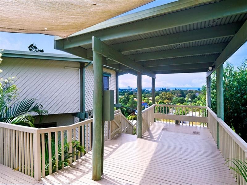 141 K P McGrath Drive, Elanora QLD 4221
