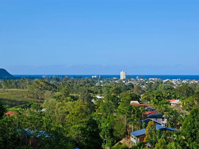 141 K P McGrath Drive, Elanora QLD 4221