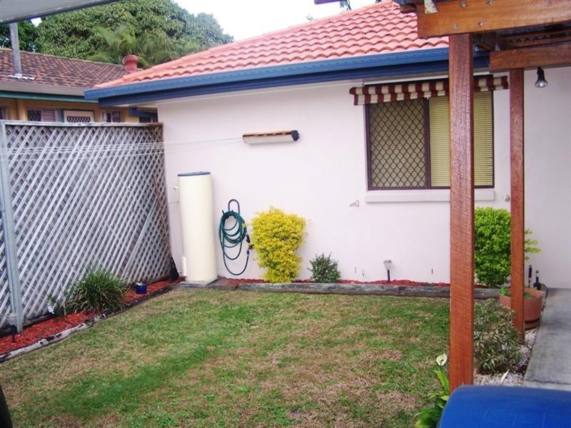 2/10 Maud Street, Tugun QLD 4224