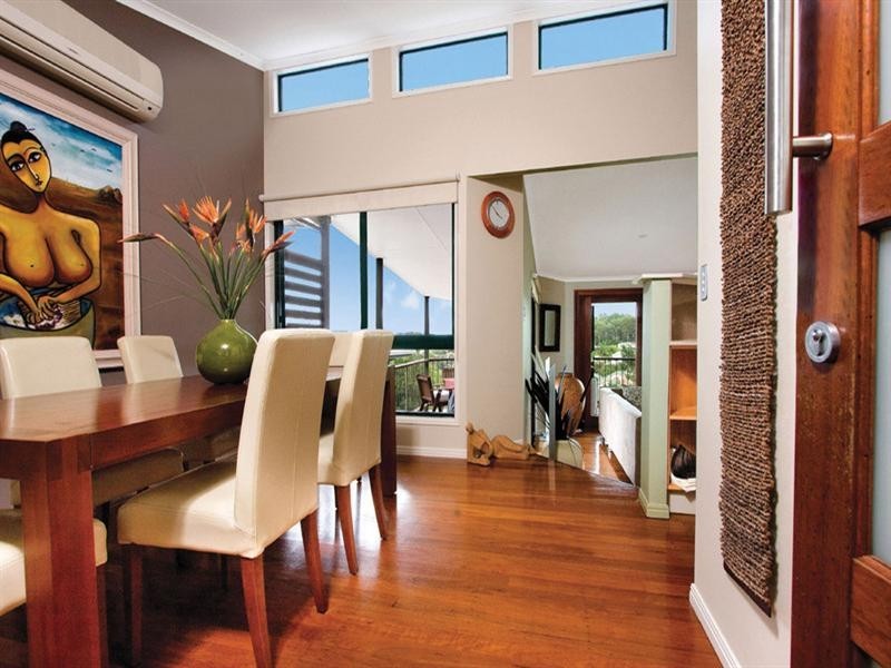 64 Hoffschildt Drive, Currumbin Waters QLD 4223