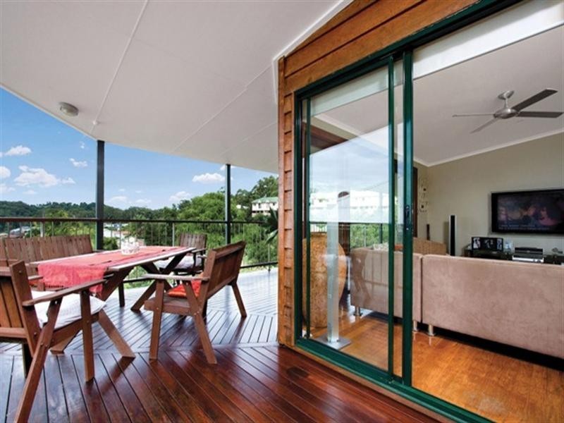 64 Hoffschildt Drive, Currumbin Waters QLD 4223