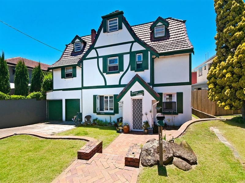 4/179 Golden Four Drive, Bilinga QLD 4225