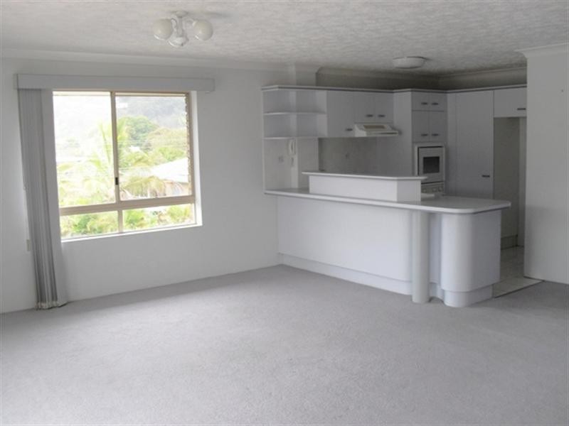 19/9 Ocean Street, Kirra QLD 4225