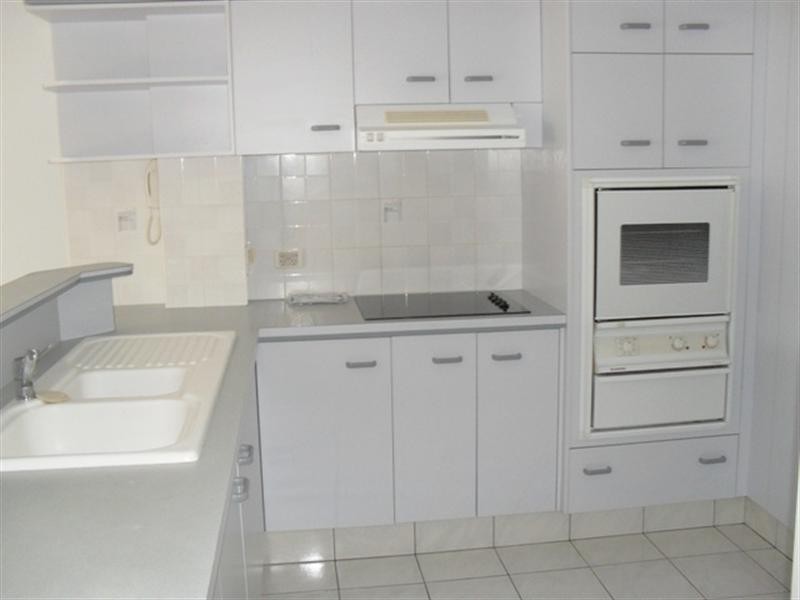 19/9 Ocean Street, Kirra QLD 4225