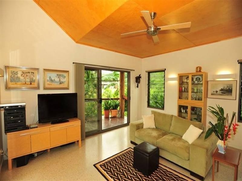 9 Natures Close, Currumbin Valley QLD 4223