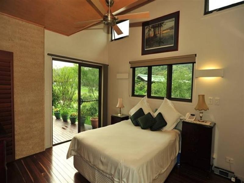 9 Natures Close, Currumbin Valley QLD 4223