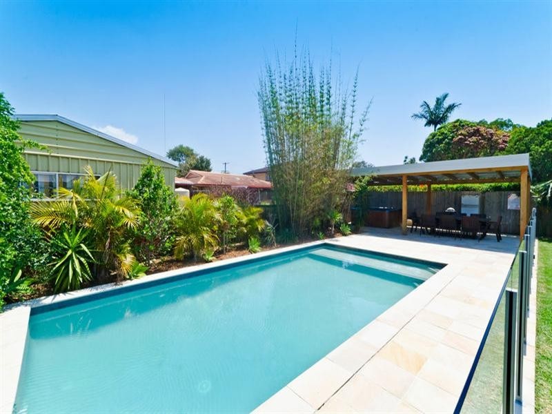 6 Tatha Avenue, Palm Beach QLD 4221