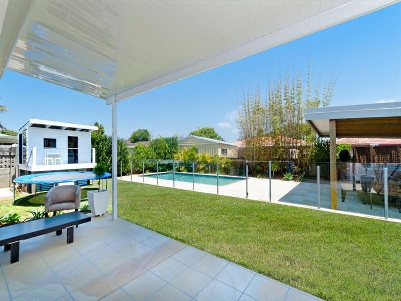 6 Tatha Avenue, Palm Beach QLD 4221