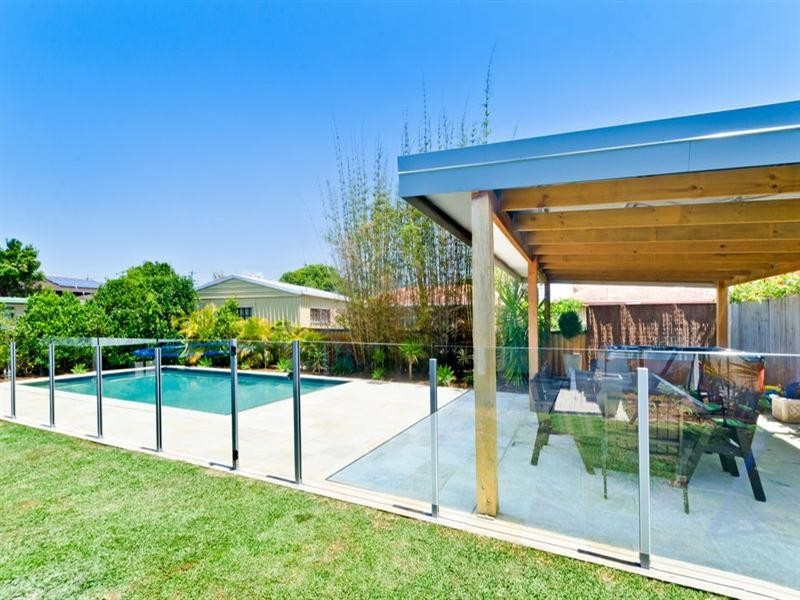 6 Tatha Avenue, Palm Beach QLD 4221