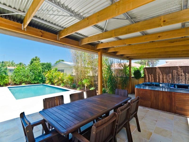 6 Tatha Avenue, Palm Beach QLD 4221