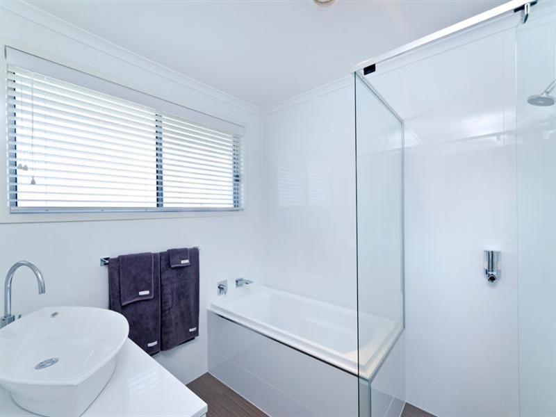 6 Tatha Avenue, Palm Beach QLD 4221