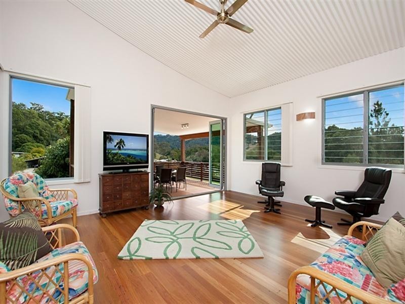 2 Hide A Way, Currumbin Valley QLD 4223