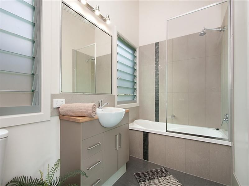 2 Hide A Way, Currumbin Valley QLD 4223