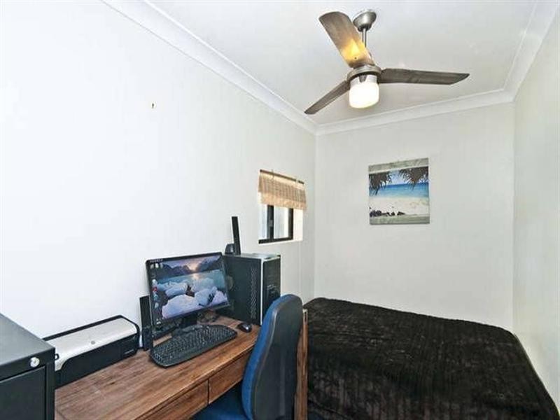 8 Linum Street, Palm Beach QLD 4221
