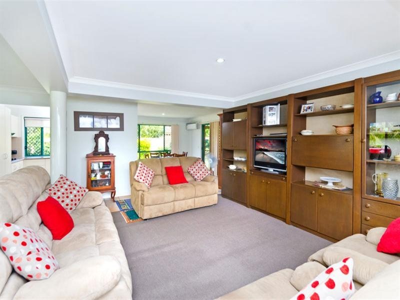 2 Lynx Lane, Tugun QLD 4224