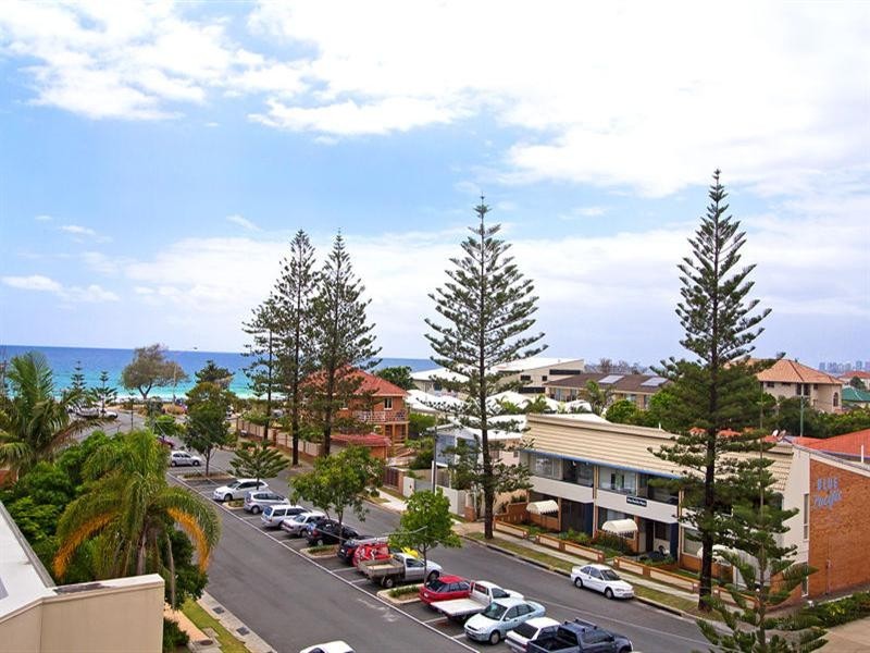 17/483 Golden Four Drive, Tugun QLD 4224