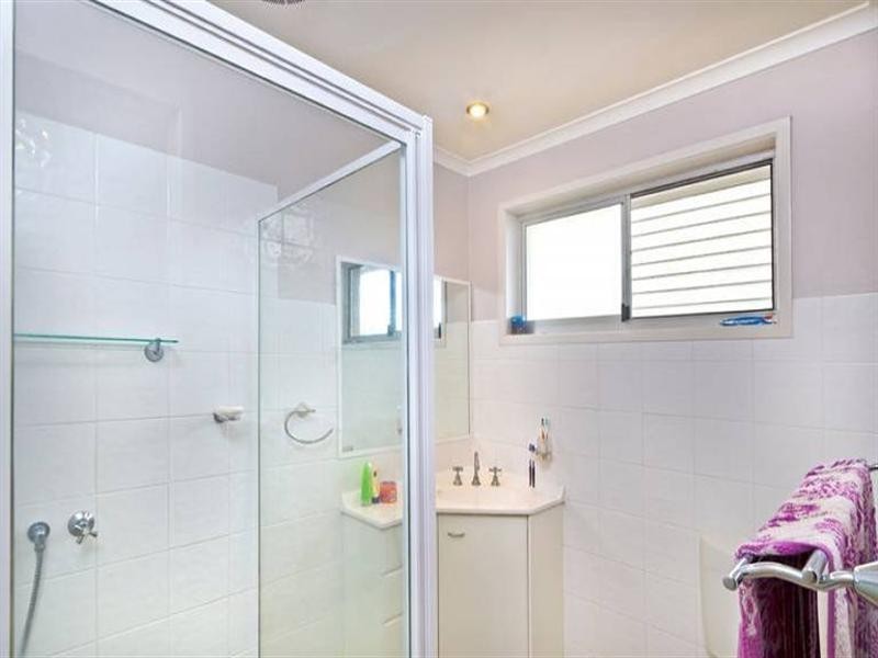 13 Twenty Third Avenue, Palm Beach QLD 4221