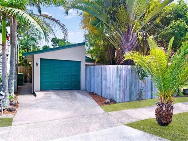 13 Twenty Third Avenue, Palm Beach QLD 4221