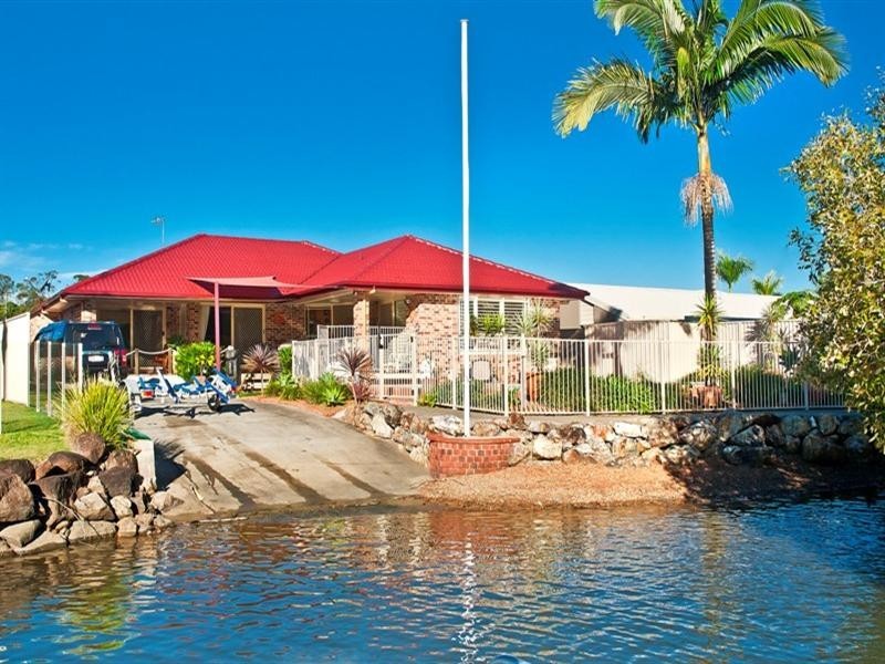 7 Chown Avenue, Currumbin Waters QLD 4223