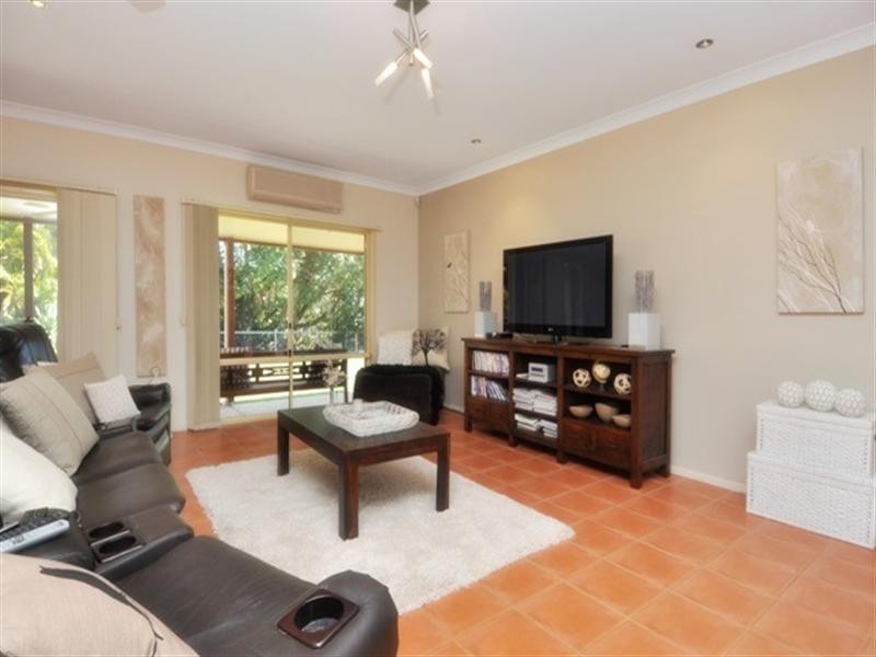 17 Dungogie Drive, Tallebudgera QLD 4228