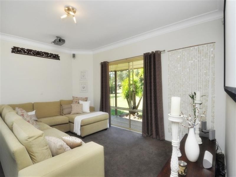 17 Dungogie Drive, Tallebudgera QLD 4228