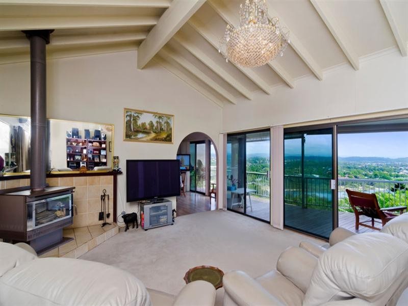 24 Pall Mall Avenue, Currumbin QLD 4223