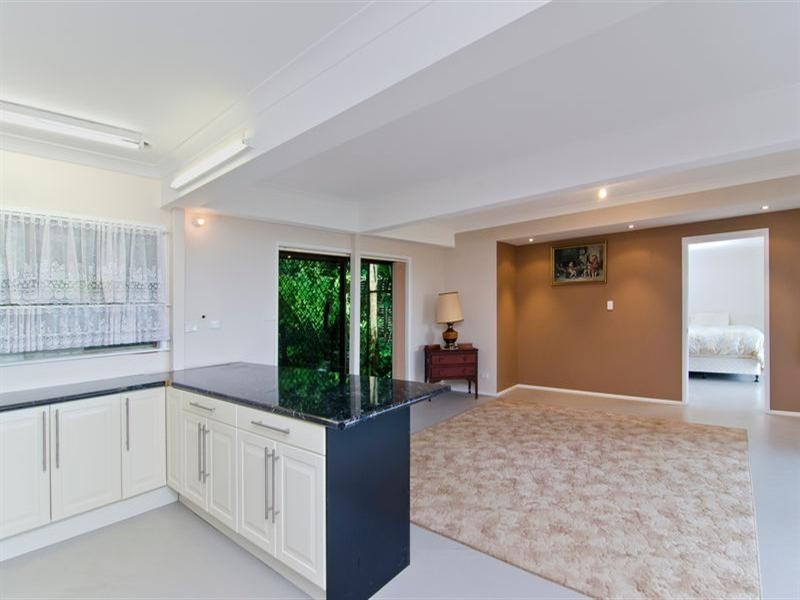 24 Pall Mall Avenue, Currumbin QLD 4223