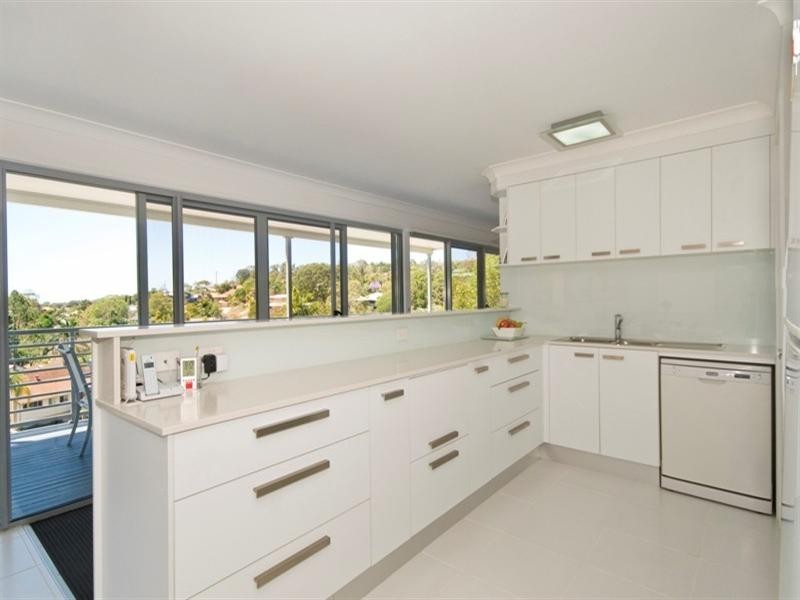 6 Elowra Court, Tugun QLD 4224