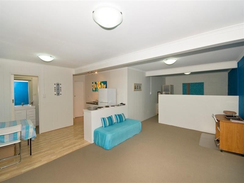 6 Elowra Court, Tugun QLD 4224