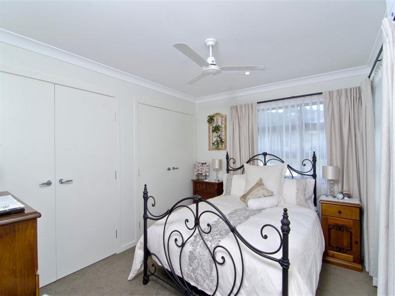 2/2000 Gold Coast Highway, Miami QLD 4220