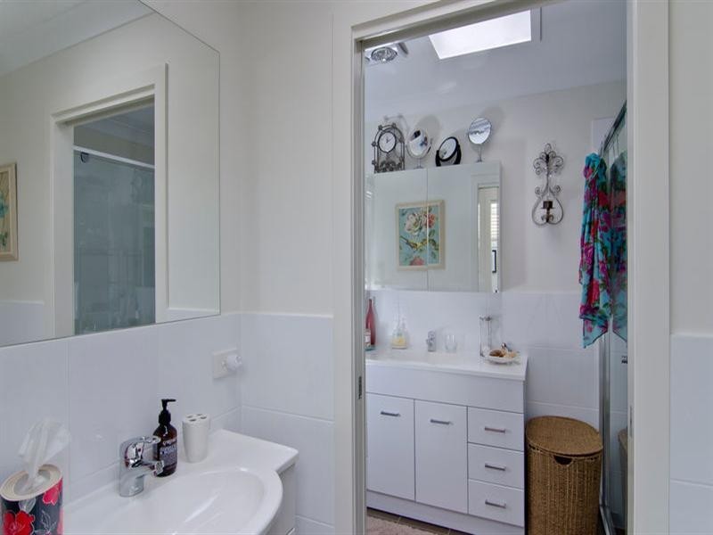 2/2000 Gold Coast Highway, Miami QLD 4220