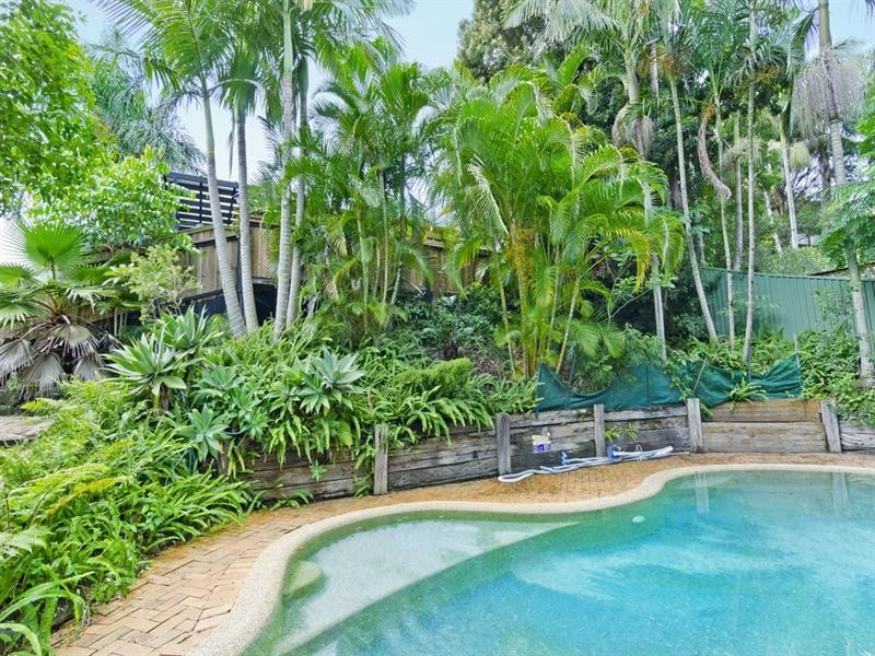 8 Costelloe Street, Tugun QLD 4224